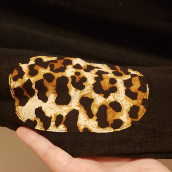 Tunic - Picture 3 of 4